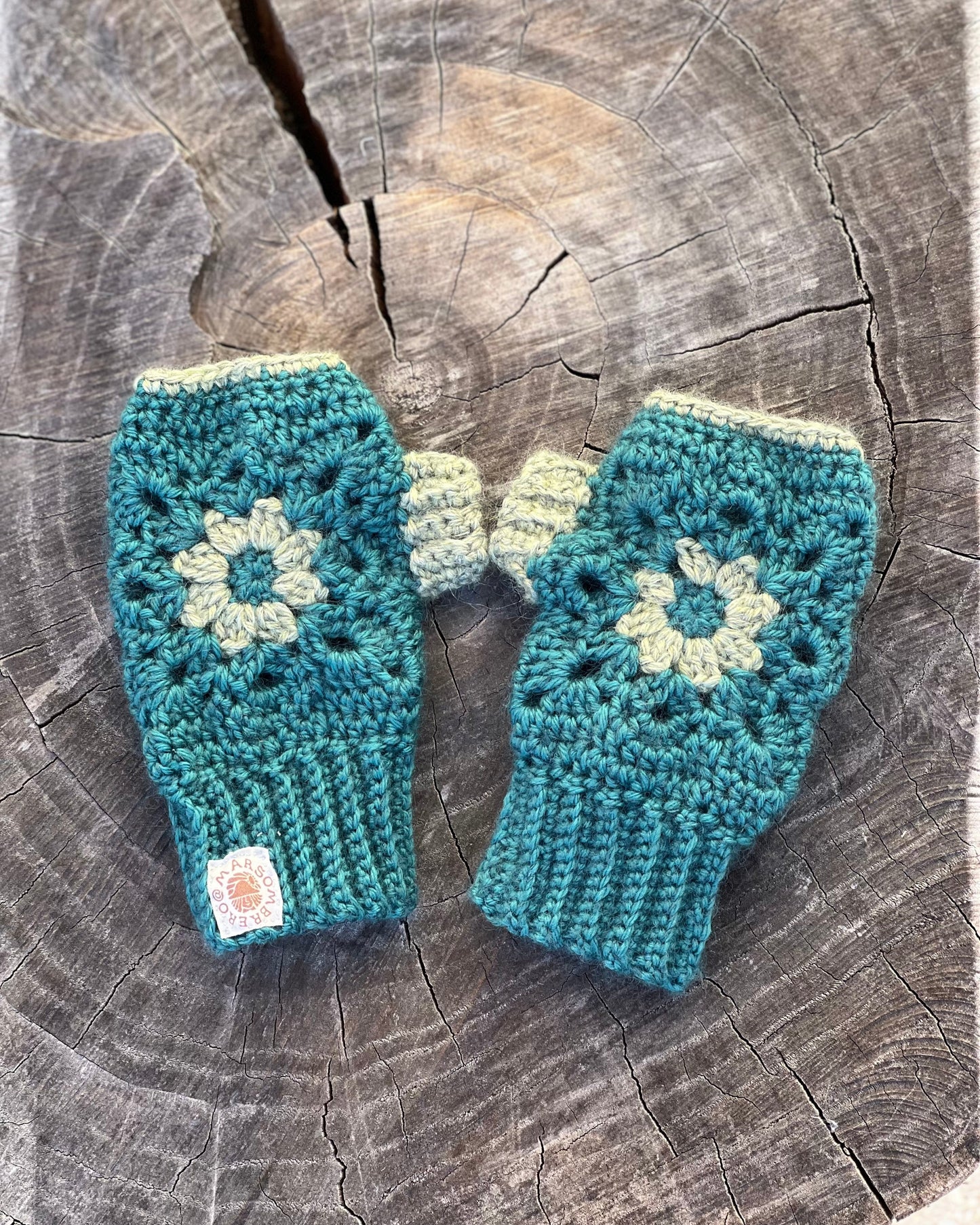 PDF — Cozy Flower Mitts — Digital Pattern