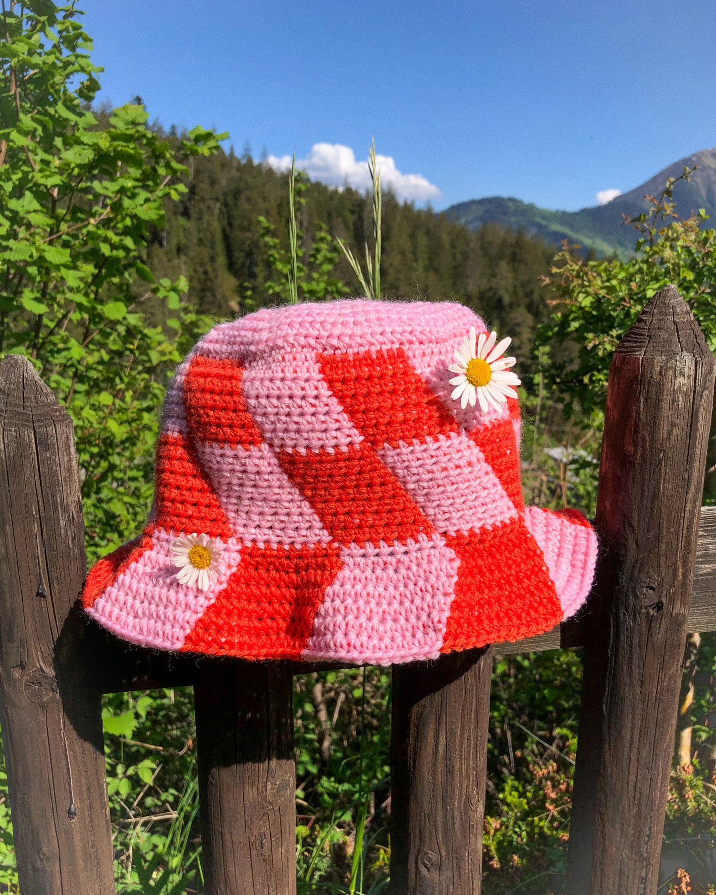 PDF — Checkered Bucket Hat — Digital Pattern