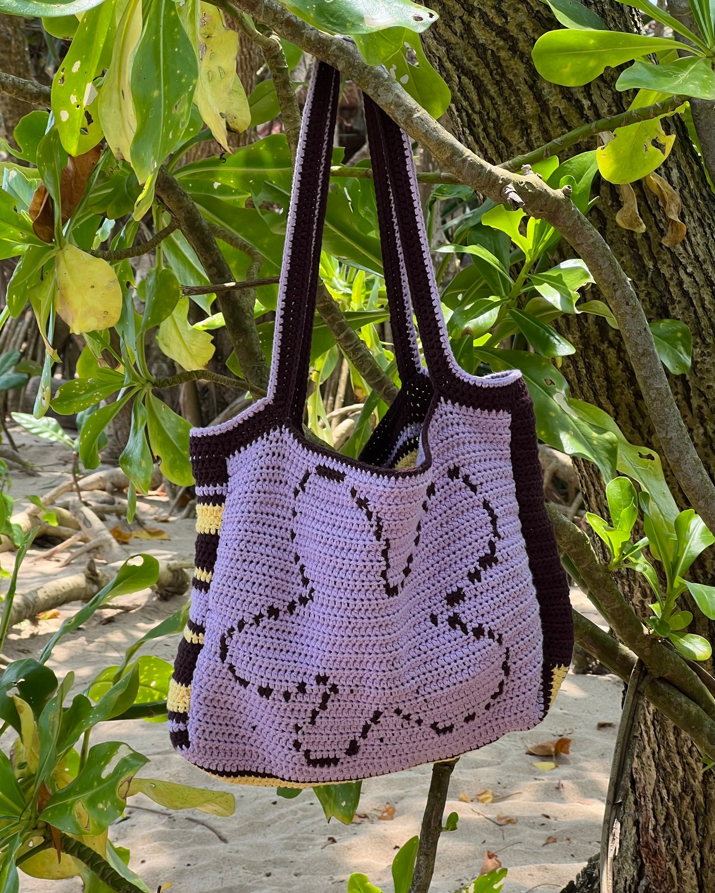 Bloom Bag Crochet Pattern — Flower Tote Bag & Beach Bag (Pixel Art Design) — Strong Beginner Pattern